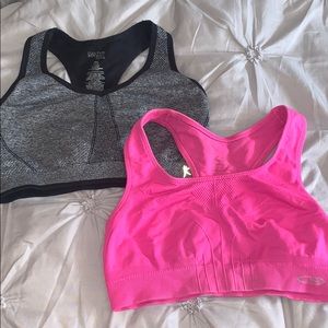 2 sports bras
